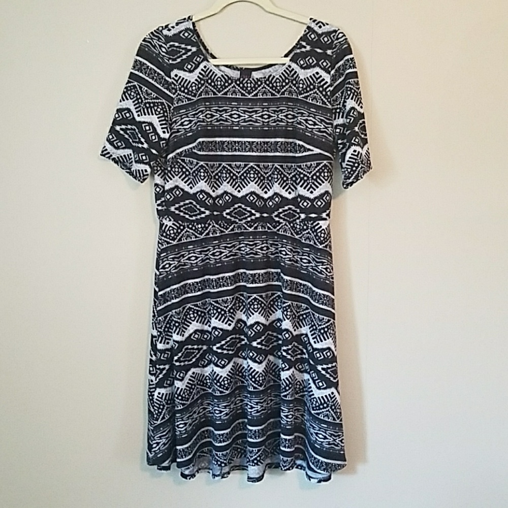 Geometrical dress by wrapper size 1x